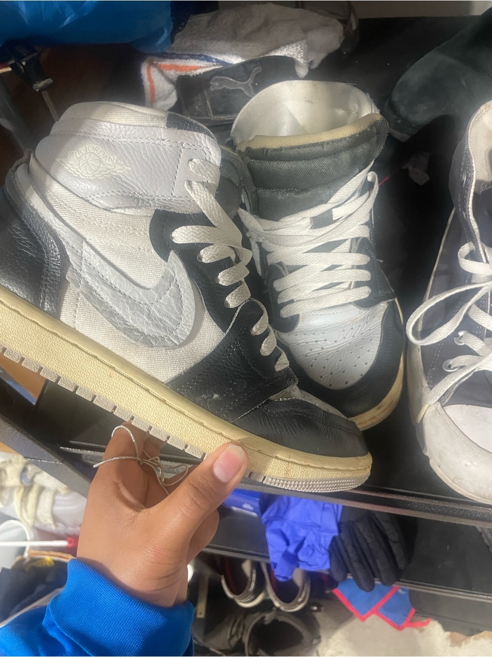 Jordan Low-Top Sneaker in Black and White